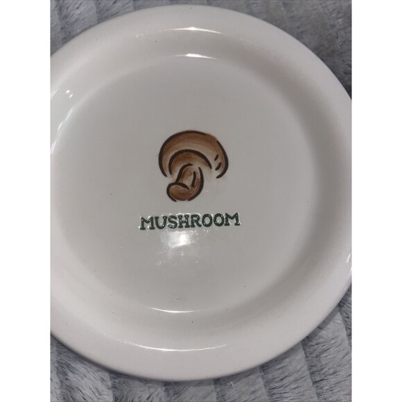 Pottery Barn Outlet Set of 4 Appetizer Snack Dessert Plates Vegetable Images - Picture 5 of 10